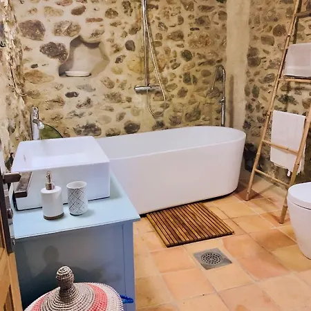 Holiday home Charming 3 Bed Artist In