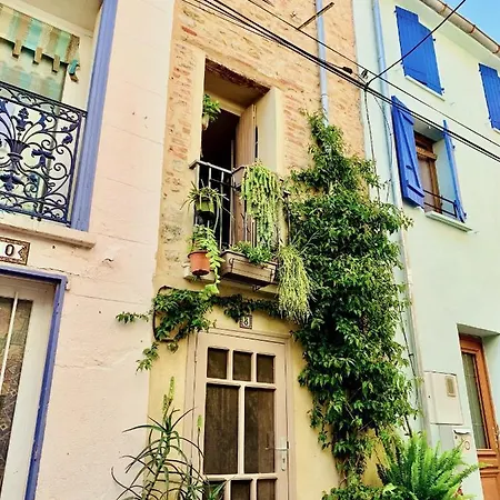 Holiday home Charming 3 Bed Artist In *