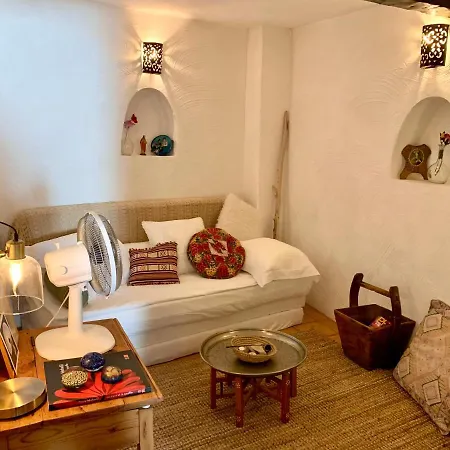 Holiday home Charming 3 Bed Artist In